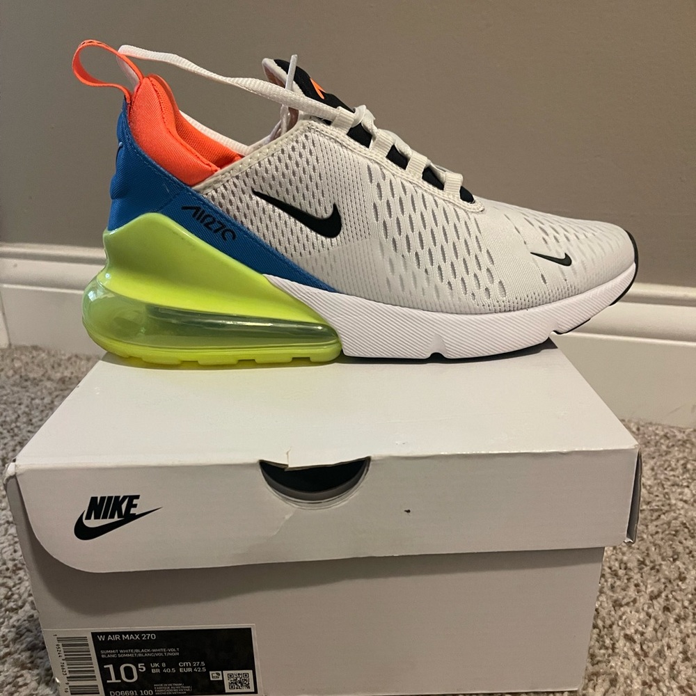 Women’s Nike Air Max 270